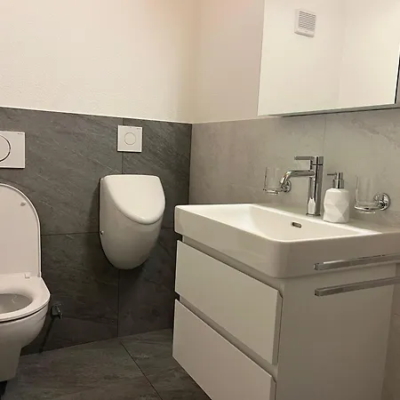 Nora Фаулензее